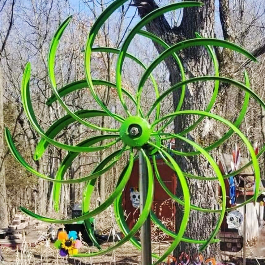 Yard-Art_01 Westbrook Display